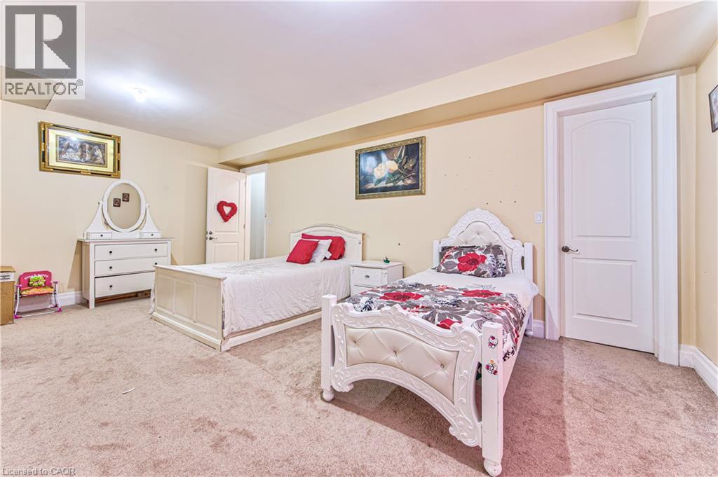 330 Macdonald Street Property Photo 25