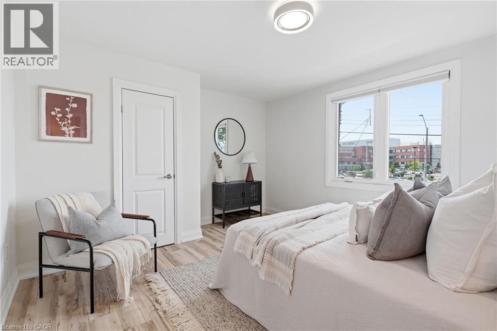 117 West 5th Street Property Photo 16