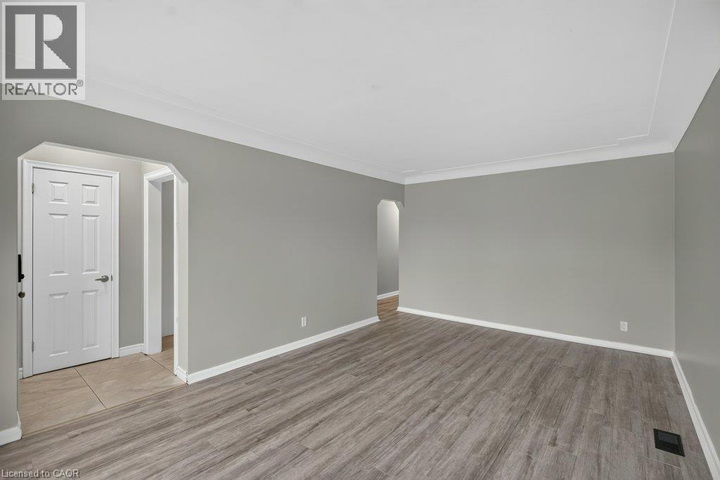 40 Clarendon Avenue Property Photo 8