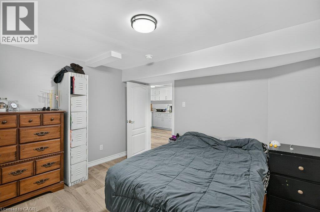 40 Clarendon Avenue Property Photo 34