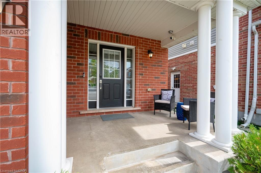 19 Glenvista Drive Property Photo 4