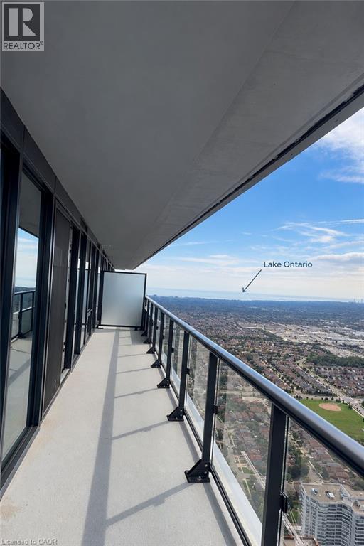 448 Burnhamthorpe Road W Unit# 7402 Property Photo 1