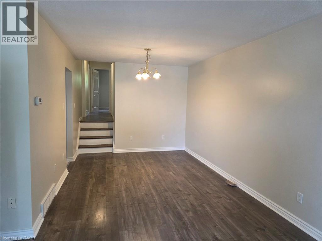 881 Lawrence Road Unit# Upper Level Property Photo 2