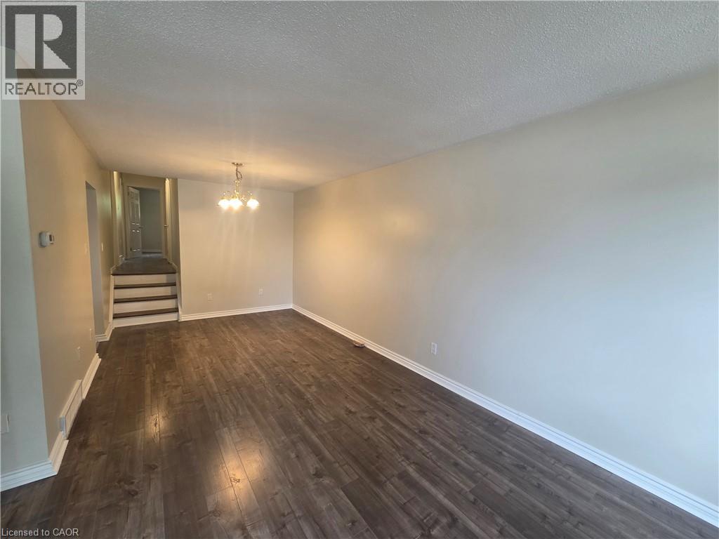 881 Lawrence Road Unit# Upper Level Property Photo 3