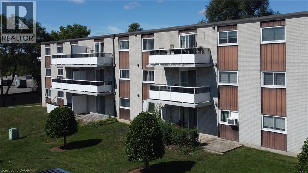 71 Vanier Drive Unit# 310 Photo de la propriété 1
