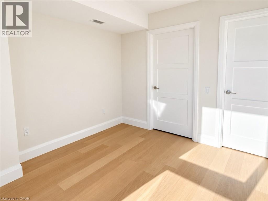 93 Arthur Street S Unit# 1206 Property Photo 15