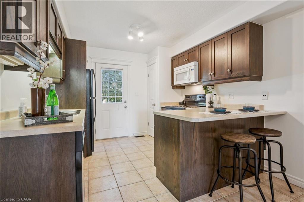 185 Carters Lane Property Photo 4