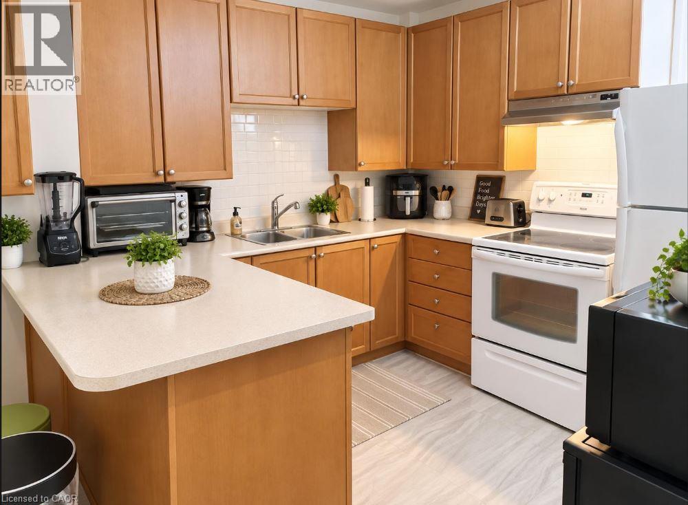 60 Lynnwood Avenue Property Photo 10
