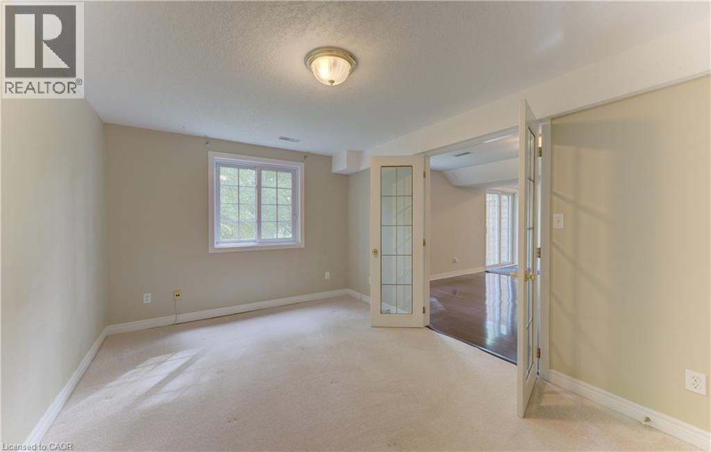 25 Bankside Drive Unit# 2 Property Photo 14