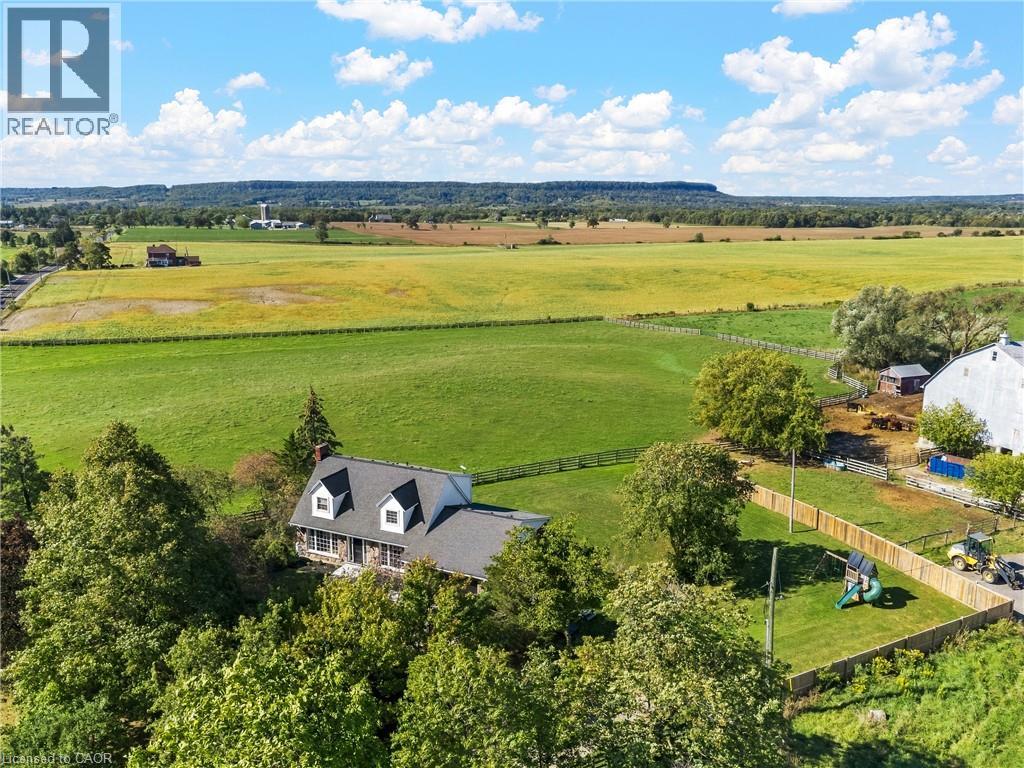 5367 2 Side Road Property Photo 2