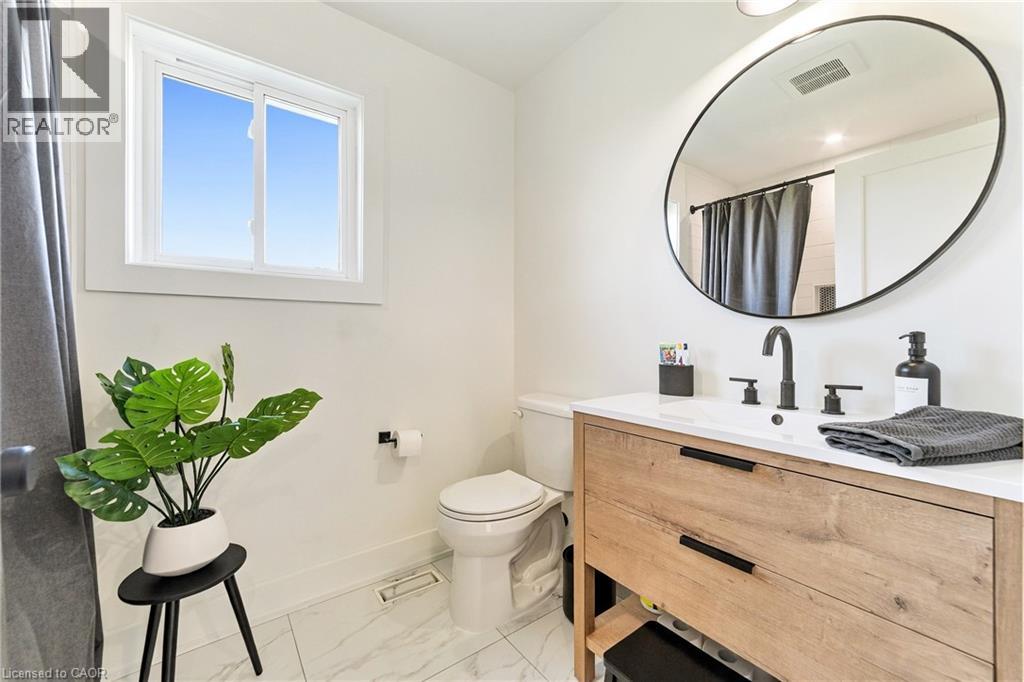 5367 2 Side Road Property Photo 24
