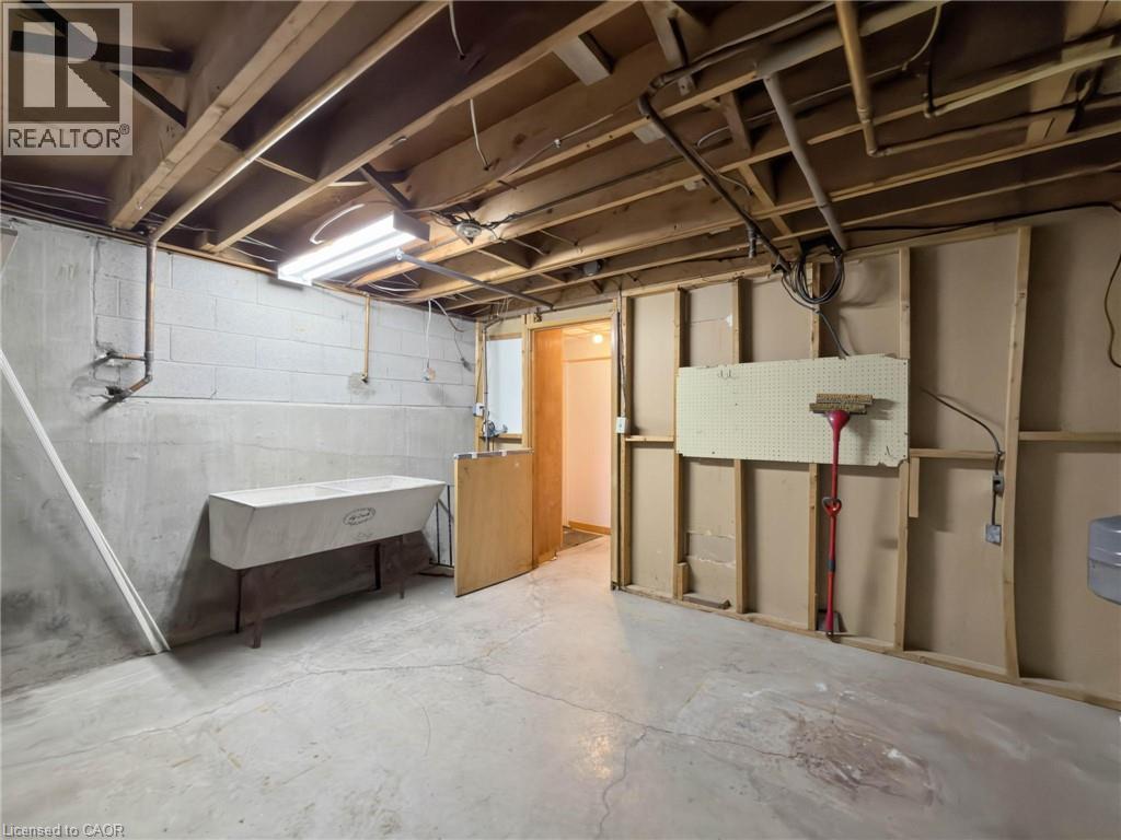 216 Fairview Avenue Property Photo 44