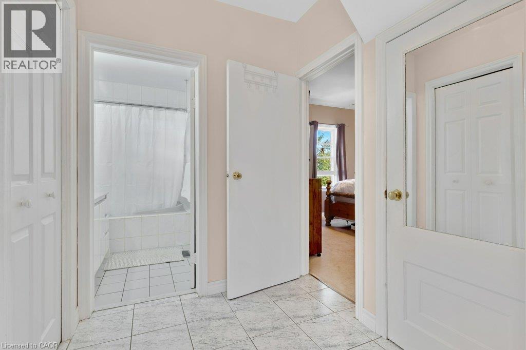 52 Third Avenue Property Photo 22