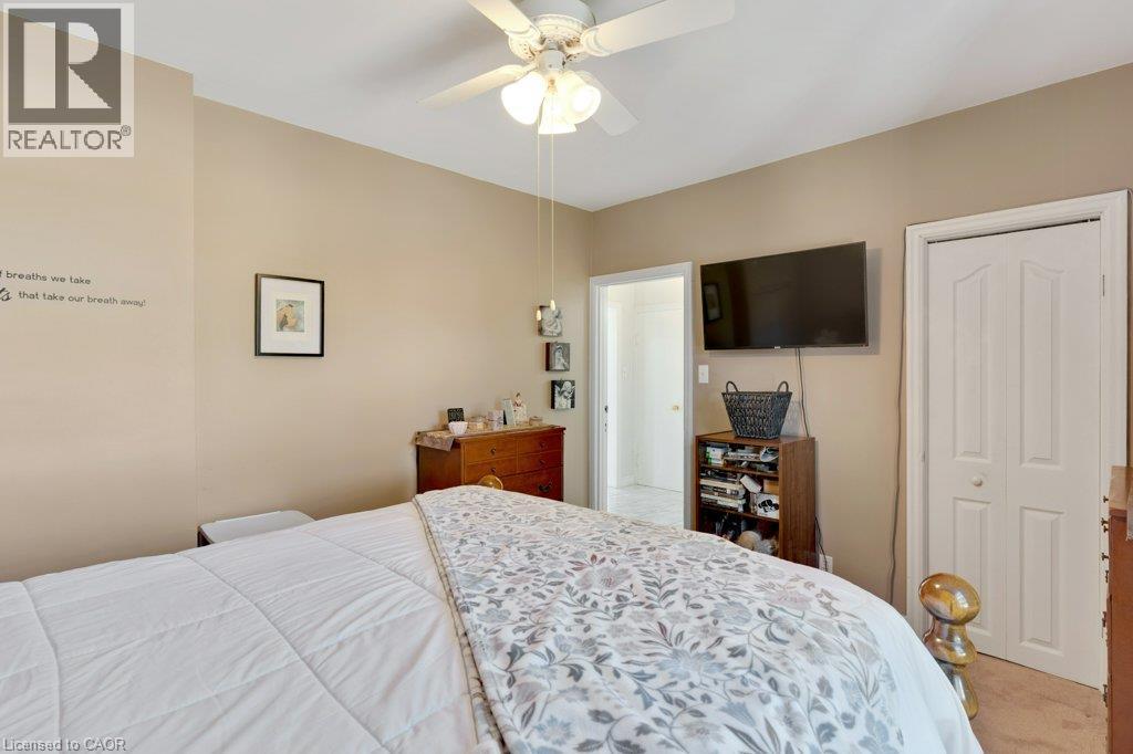 52 Third Avenue Property Photo 24