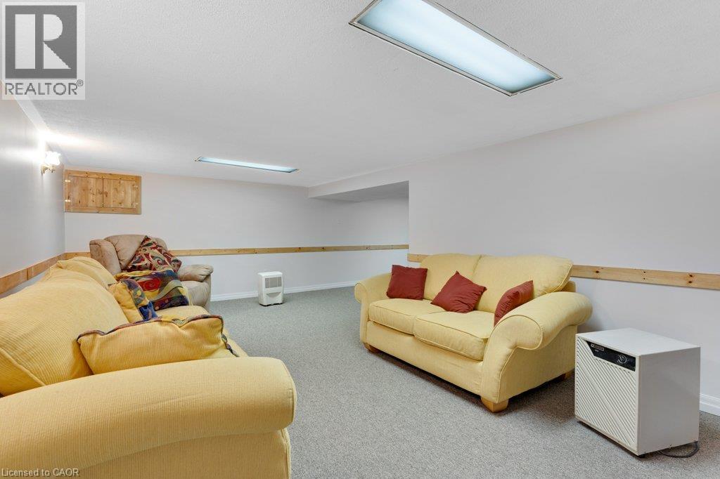 52 Third Avenue Property Photo 38