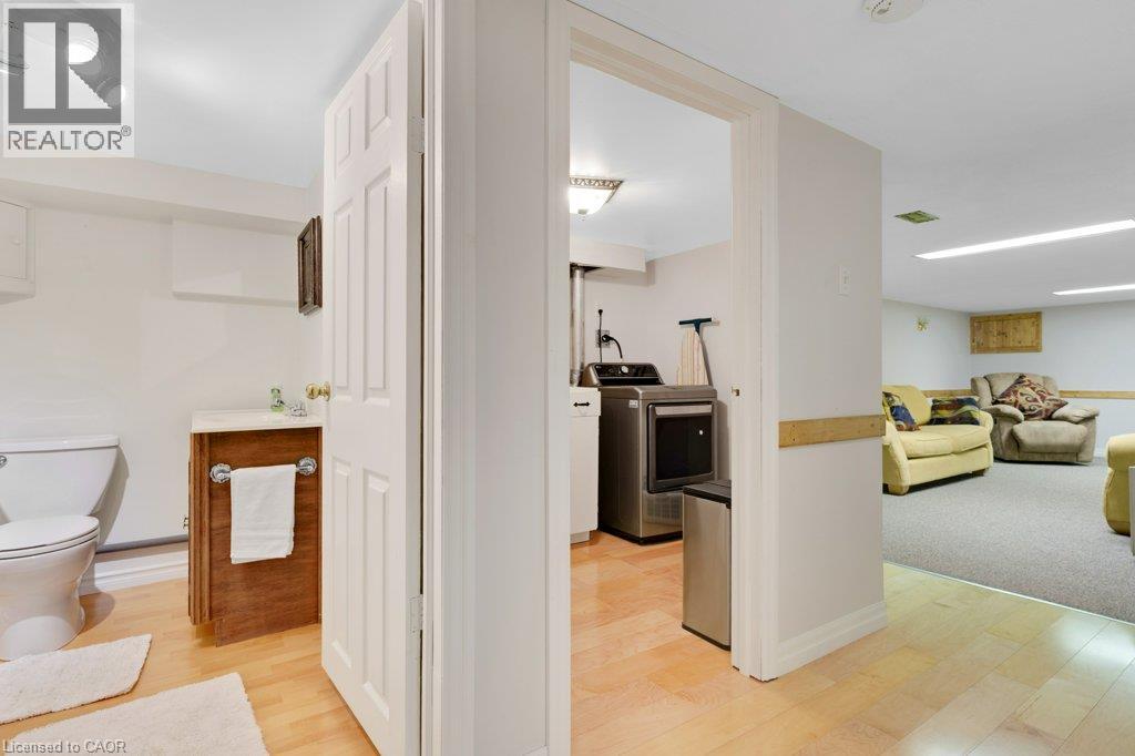52 Third Avenue Property Photo 40