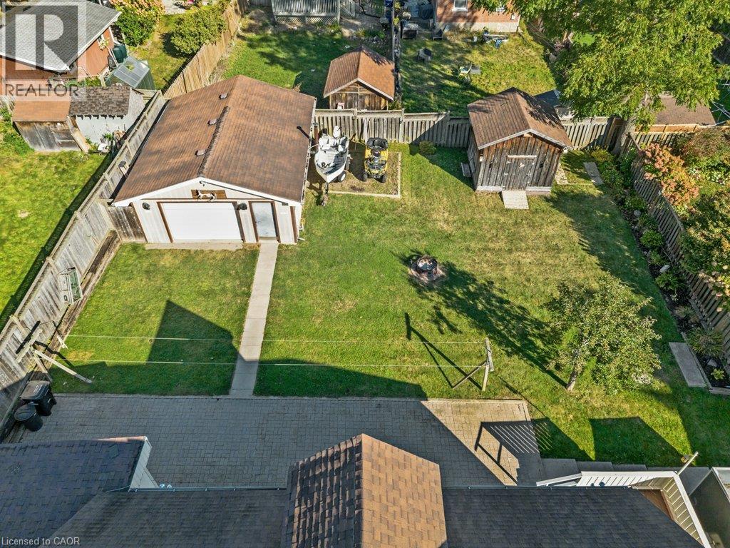 52 Third Avenue Property Photo 42