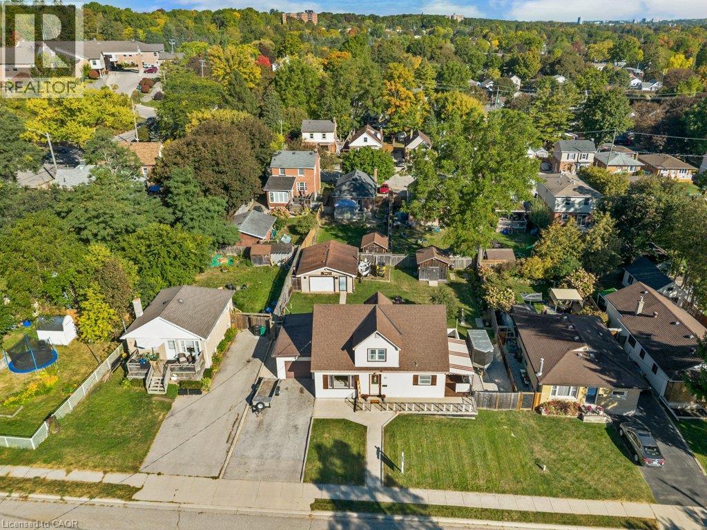 52 Third Avenue Property Photo 45