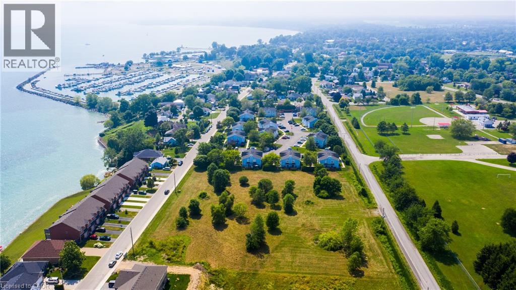38 New Lakeshore Road Property Photo 3