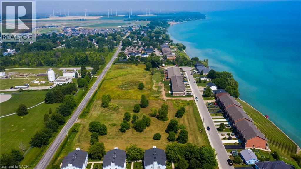 38 New Lakeshore Road Property Photo 5