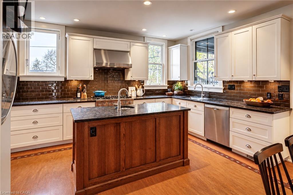 5 Undercliffe Avenue Property Photo 17