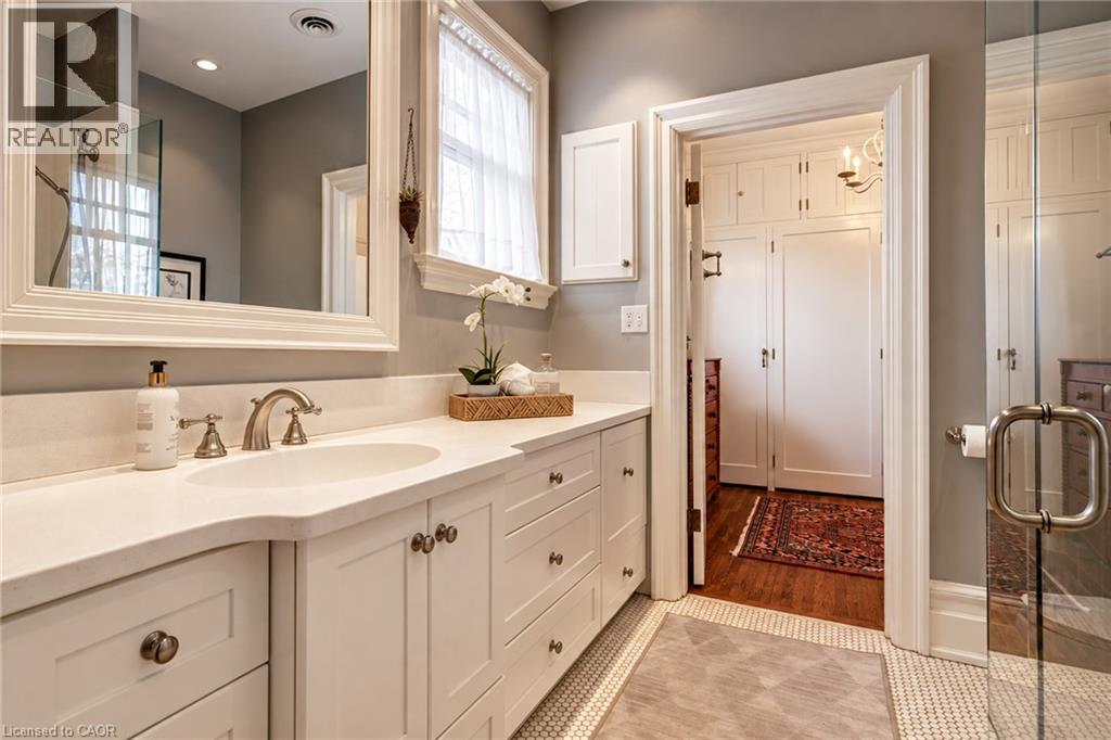 5 Undercliffe Avenue Property Photo 24