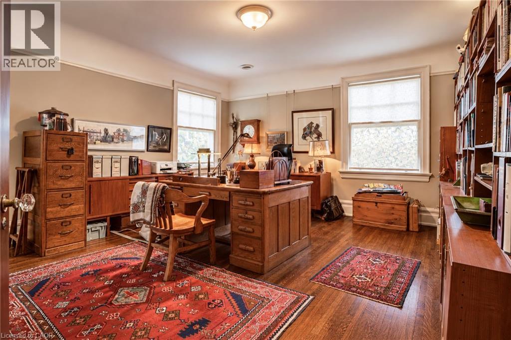 5 Undercliffe Avenue Property Photo 30