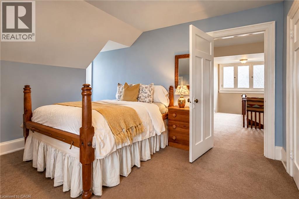 5 Undercliffe Avenue Property Photo 36