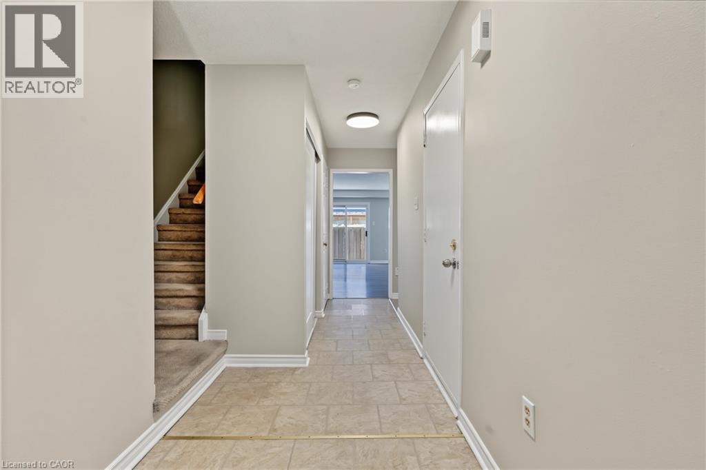 391 Stone Church Road E Unit# 14 Property Photo 4