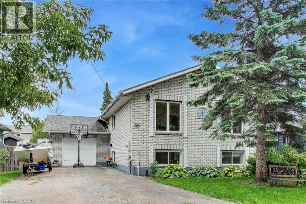 35 Shirlea Boulevard Property Photo 1