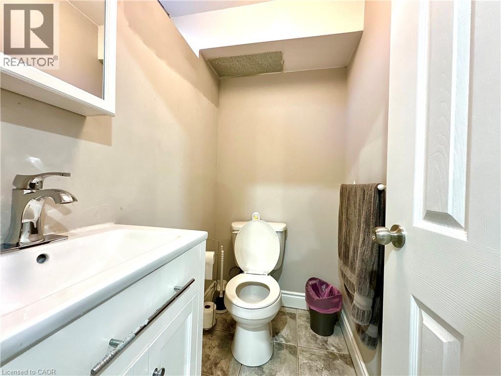 33 Rochelle Avenue Unit# 47 Property Photo 22