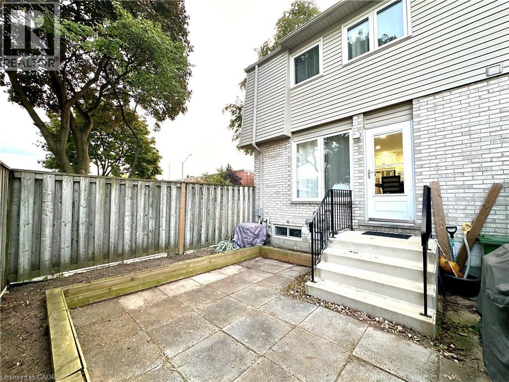 33 Rochelle Avenue Unit# 47 Property Photo 25