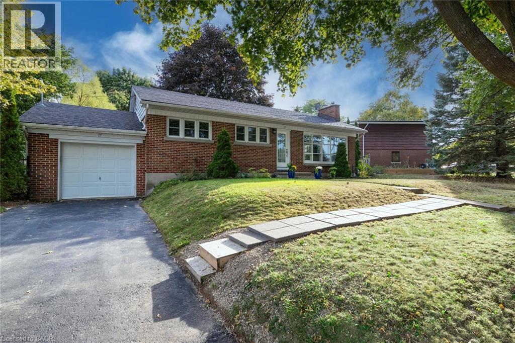 17 Orchard Crescent Property Photo 1