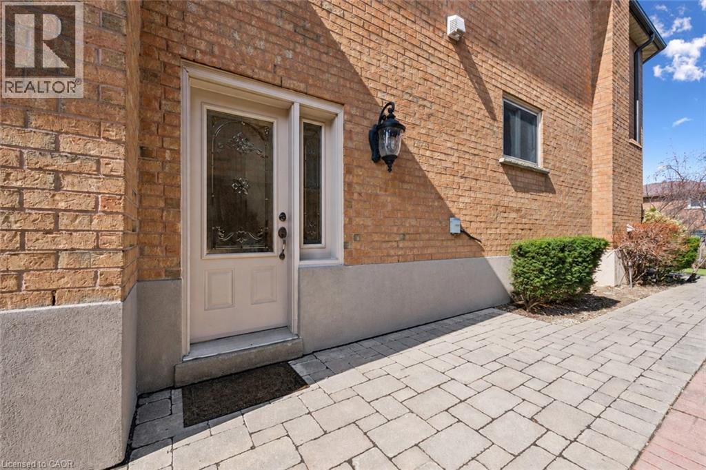 1217 Sugar Maple Court Property Photo 42