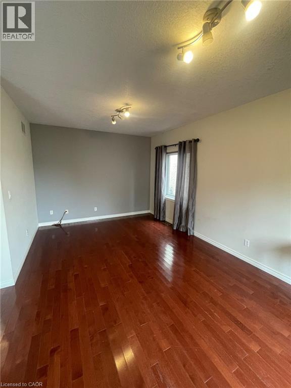 278 Briarmeadow Drive Unit# Upper Property Photo 5