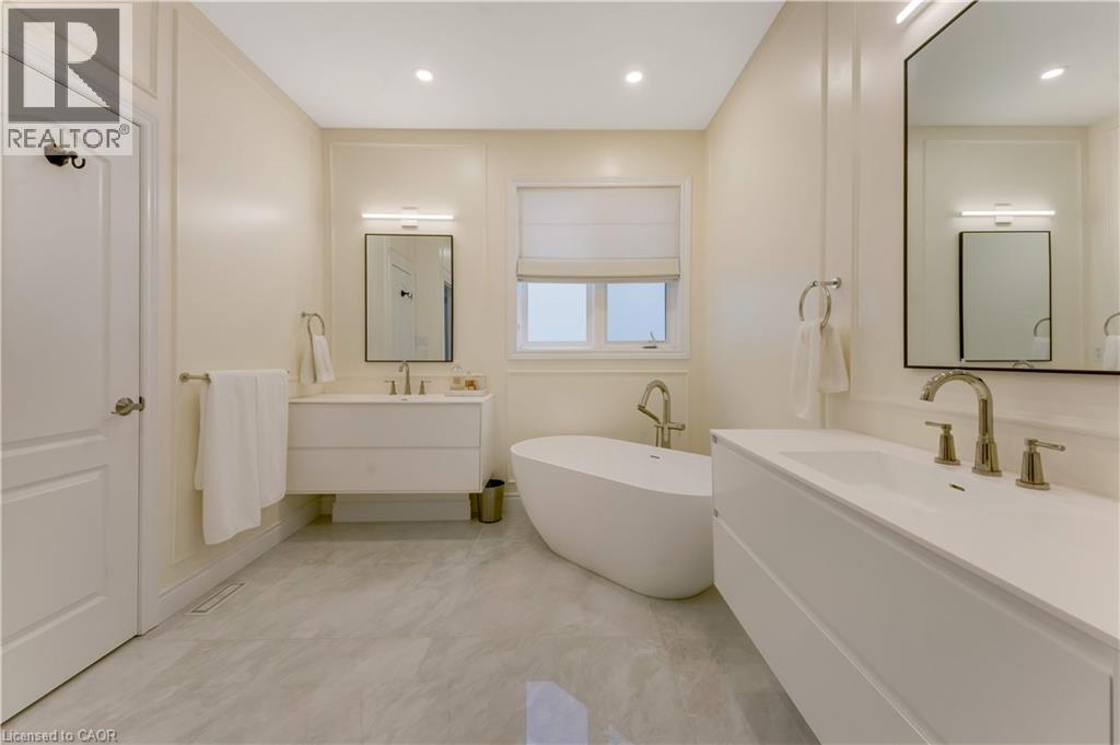 213 Edgewater Crescent Property Photo 25