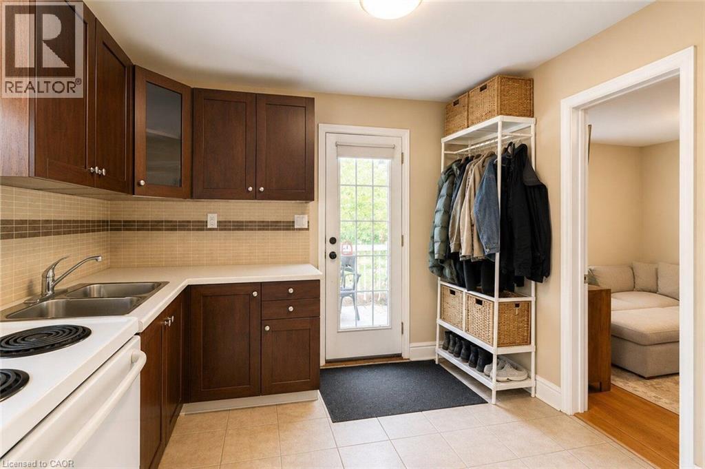 41 Carrick Avenue Unit# 2 Property Photo 3