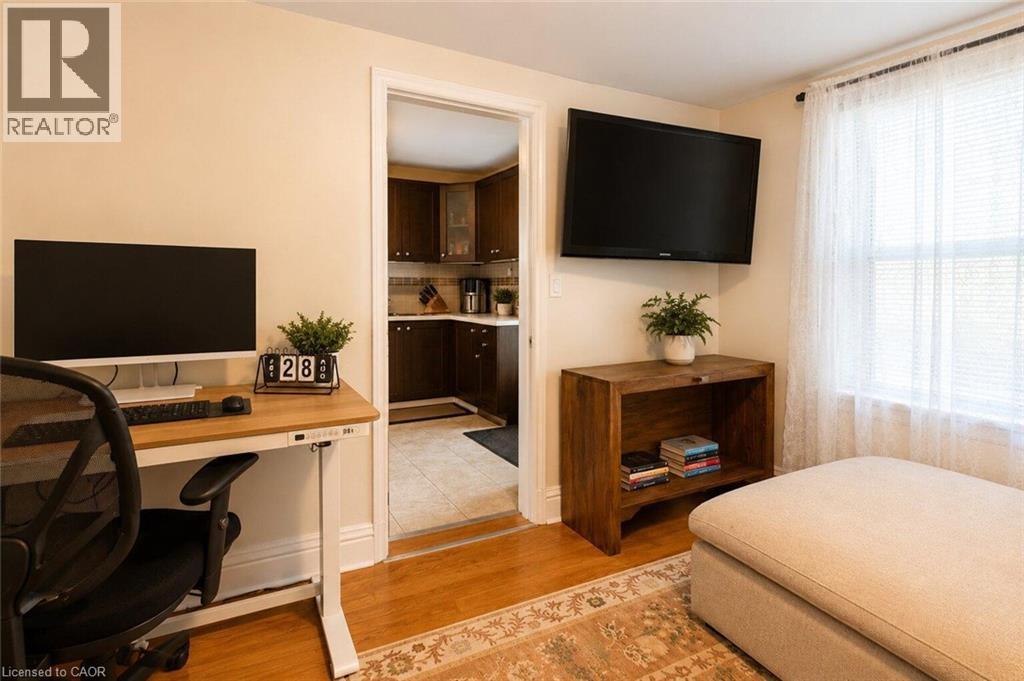 41 Carrick Avenue Unit# 2 Property Photo 6