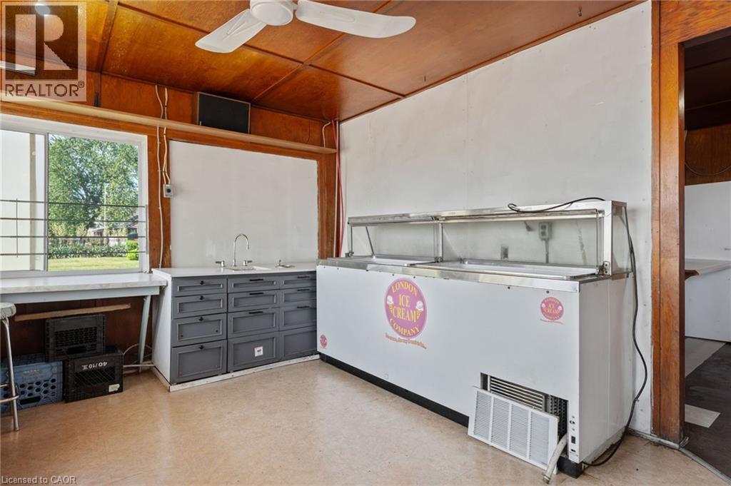 103 Cedar Drive Property Photo 8
