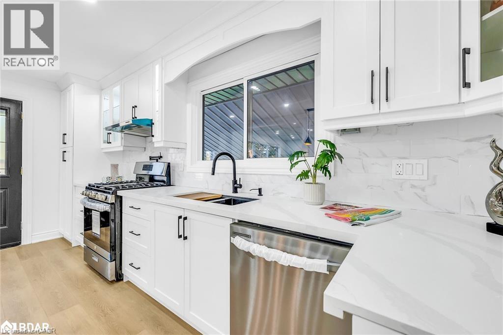 170 Terrace Drive Unit# Upper Property Photo 4