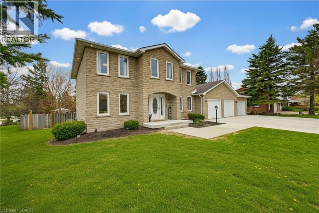 15 Danube Drive Property Photo 2