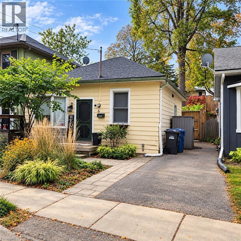 6 Dufferin Street Property Photo 3