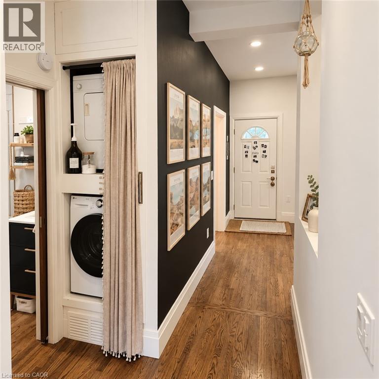 6 Dufferin Street Property Photo 16