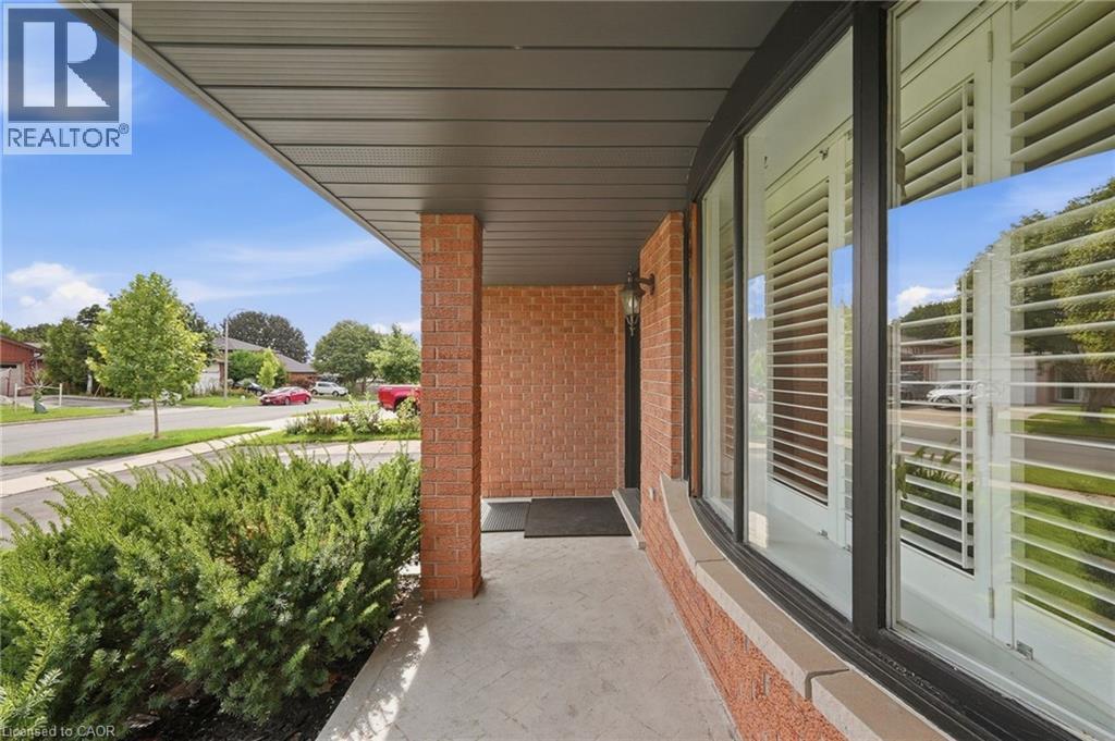 60 Ebydale Drive Property Photo 5