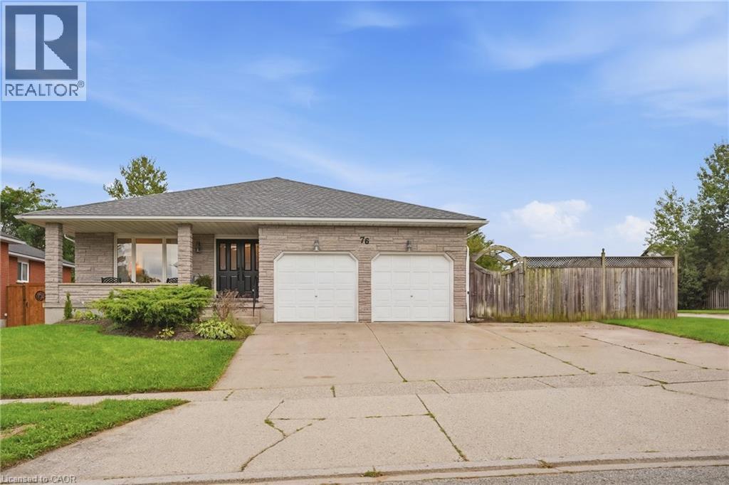 76 Madeira Crescent Property Photo 30