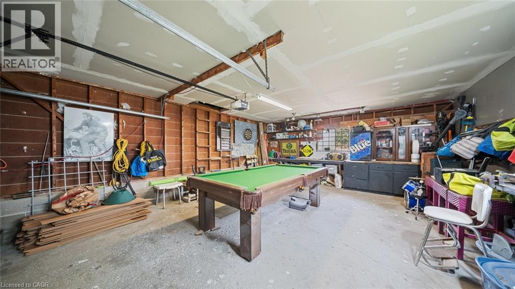 509 Queensway W Property Photo 33