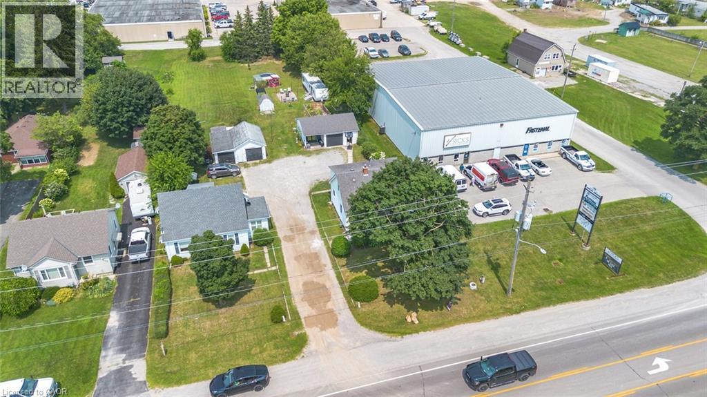 509 Queensway W Property Photo 39