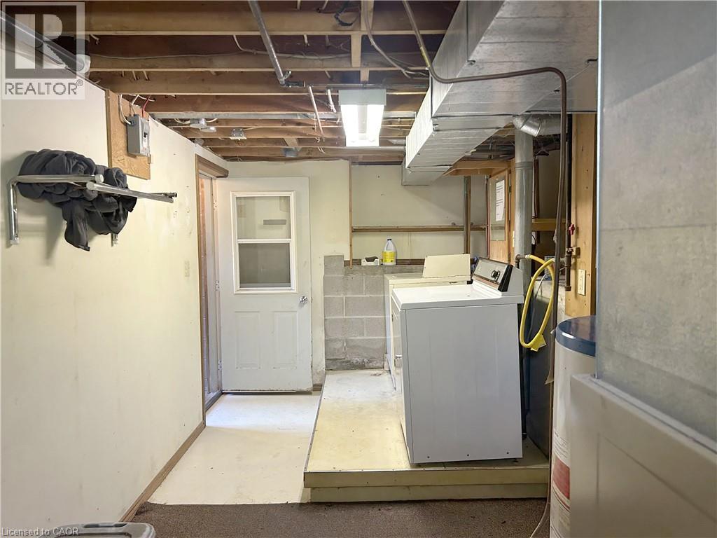 100 - 102 Stanley Street Property Photo 3
