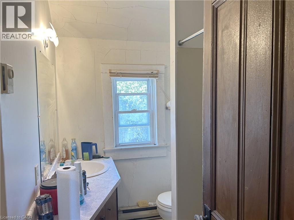 100 - 102 Stanley Street Property Photo 24