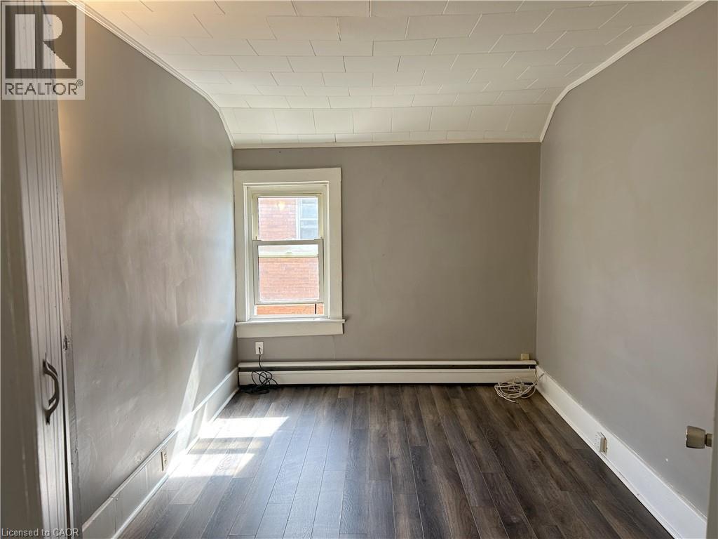 100 - 102 Stanley Street Property Photo 35